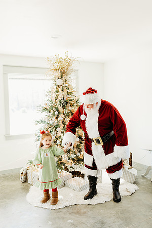Santa Glass House 2024-Batting-430