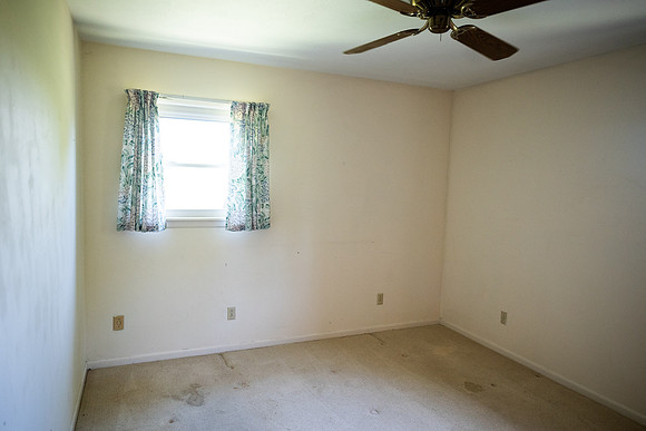 1600 Summit Dr-66