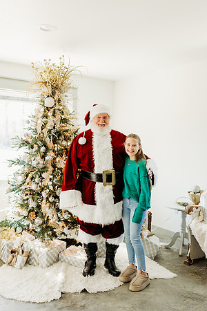 Santa Glass House 2024-Batting-140