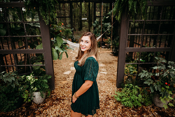 Senior-Carli-119