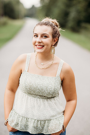 Senior-Carli-484