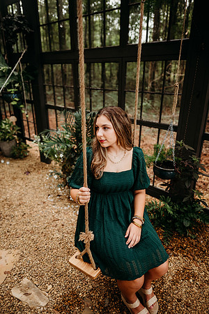 Senior-Carli-19