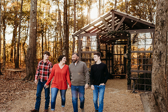 Glass House Family-Thompson-129