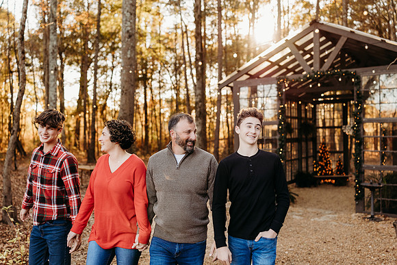 Glass House Family-Thompson-138