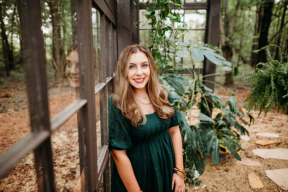 Senior-Carli-46