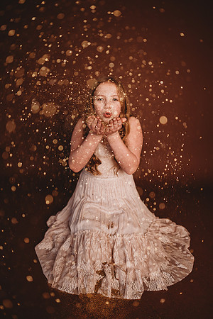 Glitter-Read-250