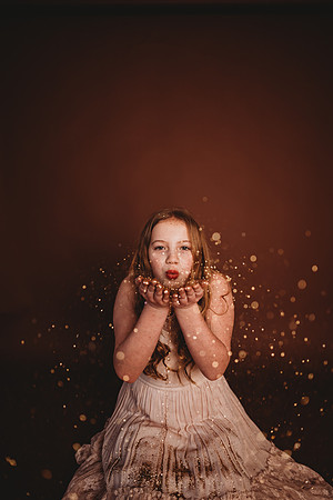 Glitter-Read-53