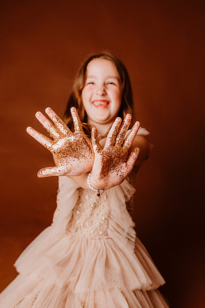 Glitter-Hindsman-230