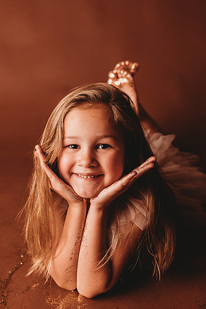 Glitter-Gossett-671