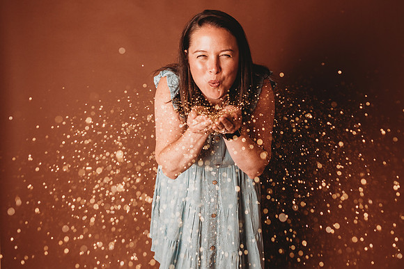 Glitter-Gossett-340