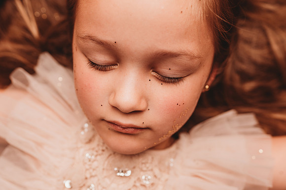 Glitter-Gossett-150