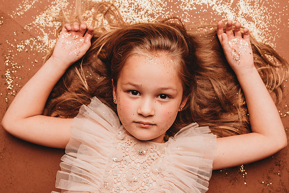 Glitter-Gossett-592