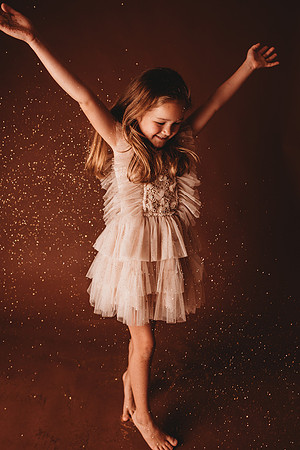 Glitter-Gossett-690
