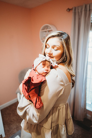 Newborn-Barclay-153