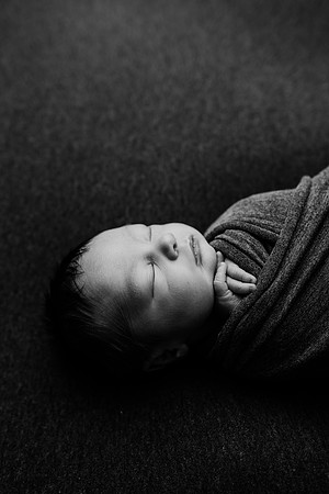 Newborn-Chandler-17-2