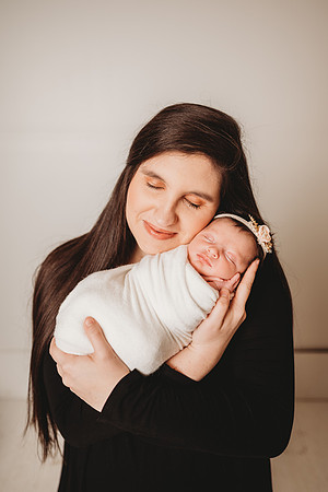 Newborn-Scott-Clay-153