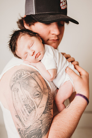 Newborn-Scott-Clay-165