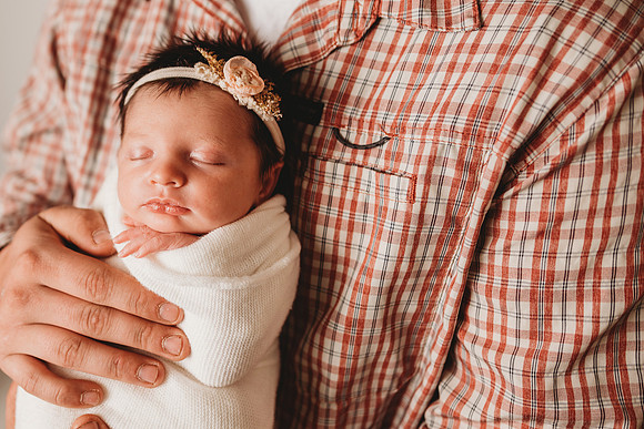 Newborn-Scott-Clay-27