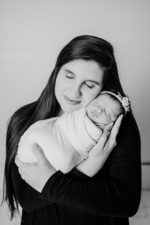 Newborn-Scott-Clay-101-2