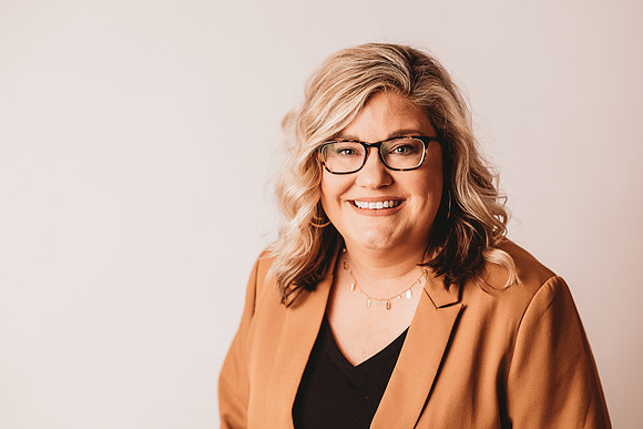 Headshots-Leslie Hopper-58