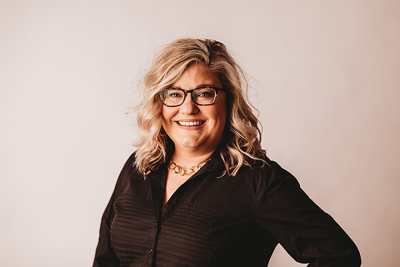 Headshots-Leslie Hopper-25