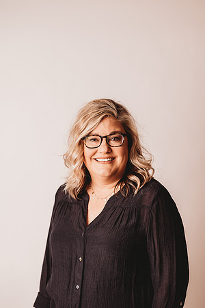 Headshots-Leslie Hopper-117