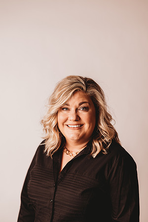 Headshots-Leslie Hopper-139