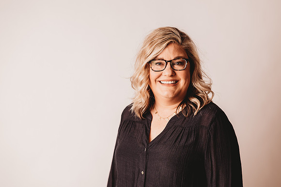 Headshots-Leslie Hopper-37