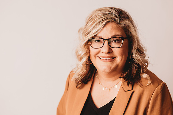 Headshots-Leslie Hopper-174