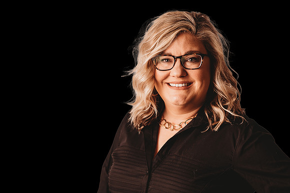 Headshots-Leslie Hopper-178-Edit