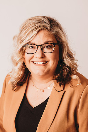 Headshots-Leslie Hopper-138
