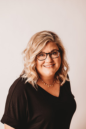 Headshots-Leslie Hopper-147