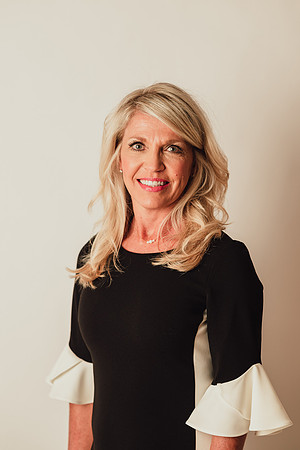 Headshots-Kristi Cromer-70