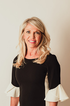 Headshots-Kristi Cromer-108