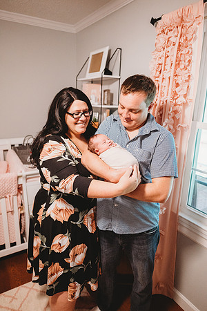 Newborn-Vivian_-154