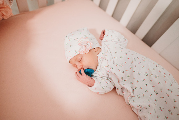 Newborn-Vivian_-132