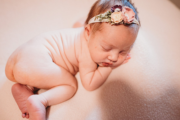 Newborn-Vivian_-252
