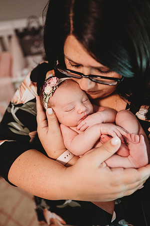 Newborn-Vivian_-228