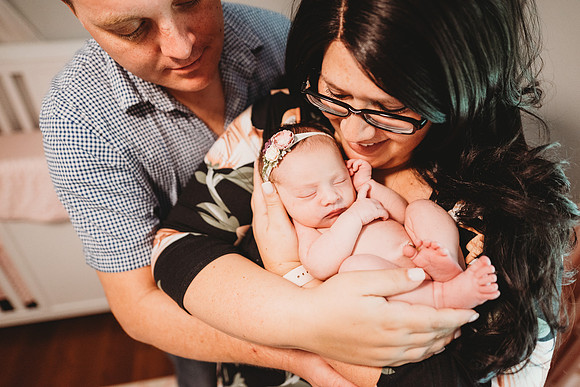 Newborn-Vivian_-259