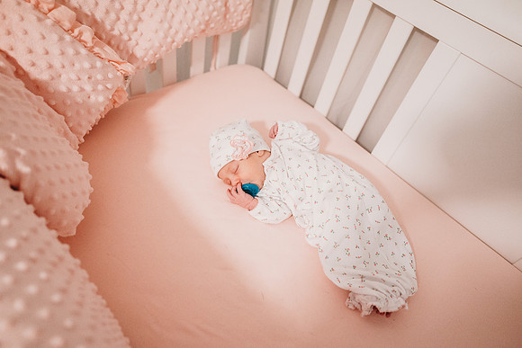 Newborn-Vivian_-175