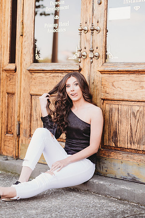 Senior-McKenna Ponder-402