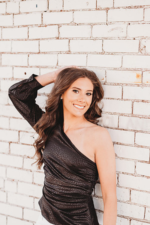 Senior-McKenna Ponder-362