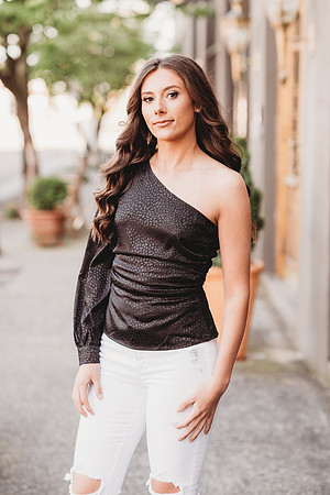 Senior-McKenna Ponder-105