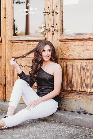 Senior-McKenna Ponder-401