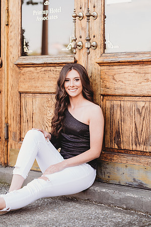 Senior-McKenna Ponder-409