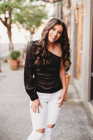 Senior-McKenna Ponder-429