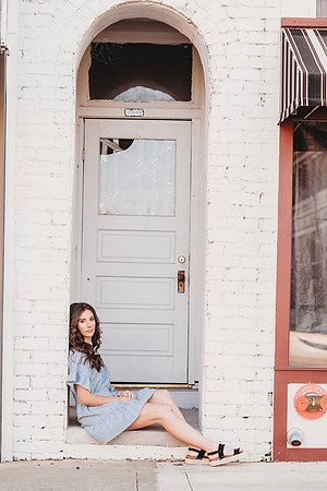 Senior-McKenna Ponder-8