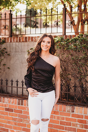 Senior-McKenna Ponder-135