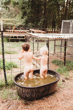 On the Farm-611