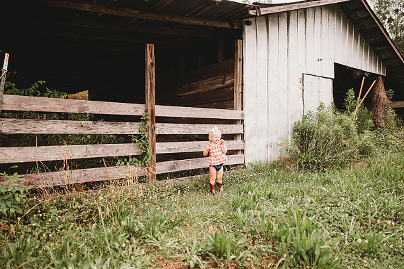 On the Farm-320